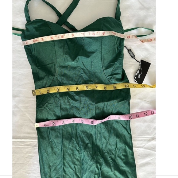 NEW La Femme Lace Up Back Jersey Mermaid Gown  Size 00 - Picture 10 of 12